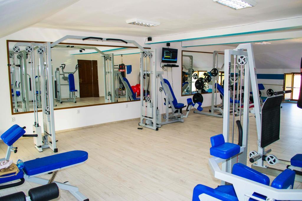 Pensiunea Malvimend Tulghes Ngoại thất bức ảnh